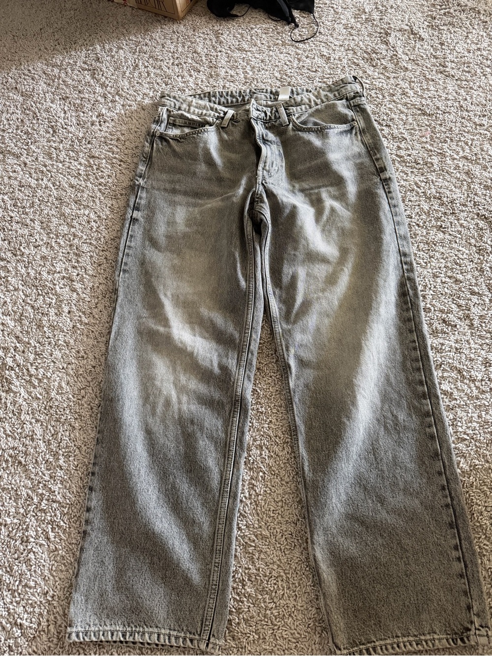 H&M Women's Straight Leg Jeans in Washed Gray